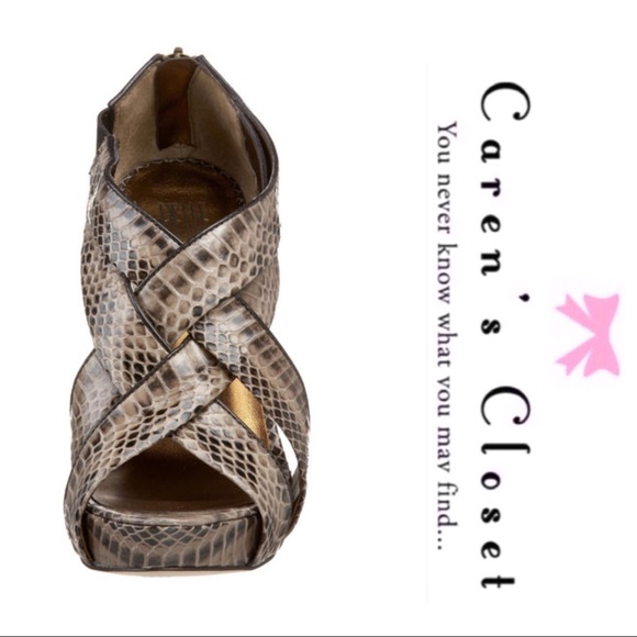 Pelle Moda Pepper Snake Platform Sandal - Picture 7 of 7